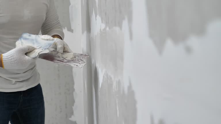 Best Drywall Sanding and Smoothing  in Combe, LA